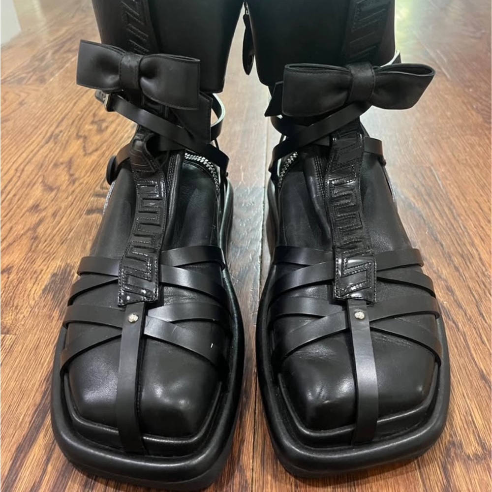 Louis Vuitton Black Sandals with Bow Detail